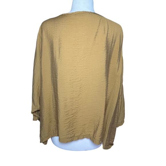 CUT LOOSE Women’s Crinkle Popover One size Golden Wheat Top - Picture 4 of 4